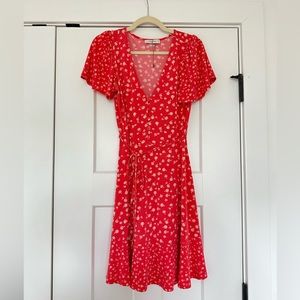 Oasis lightweight stretch floral dress size Small